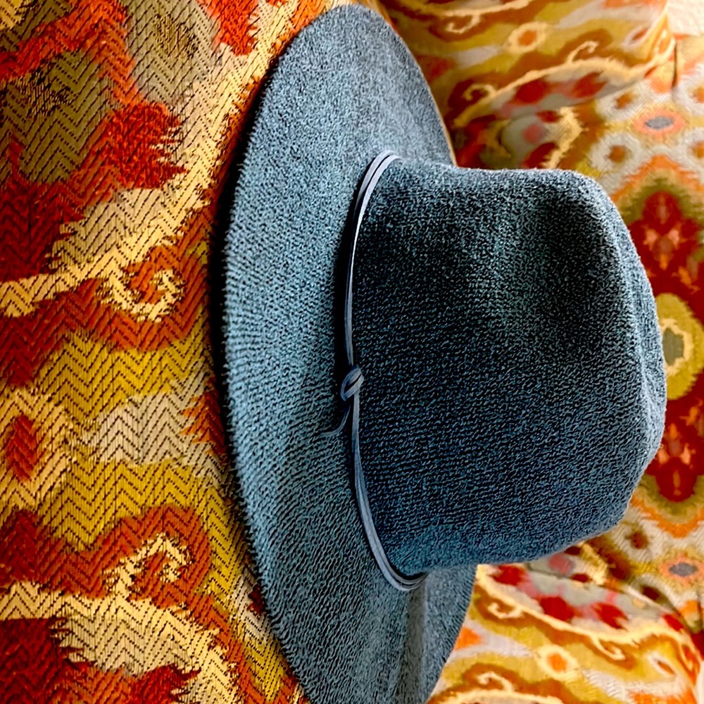 Anthropologie hat